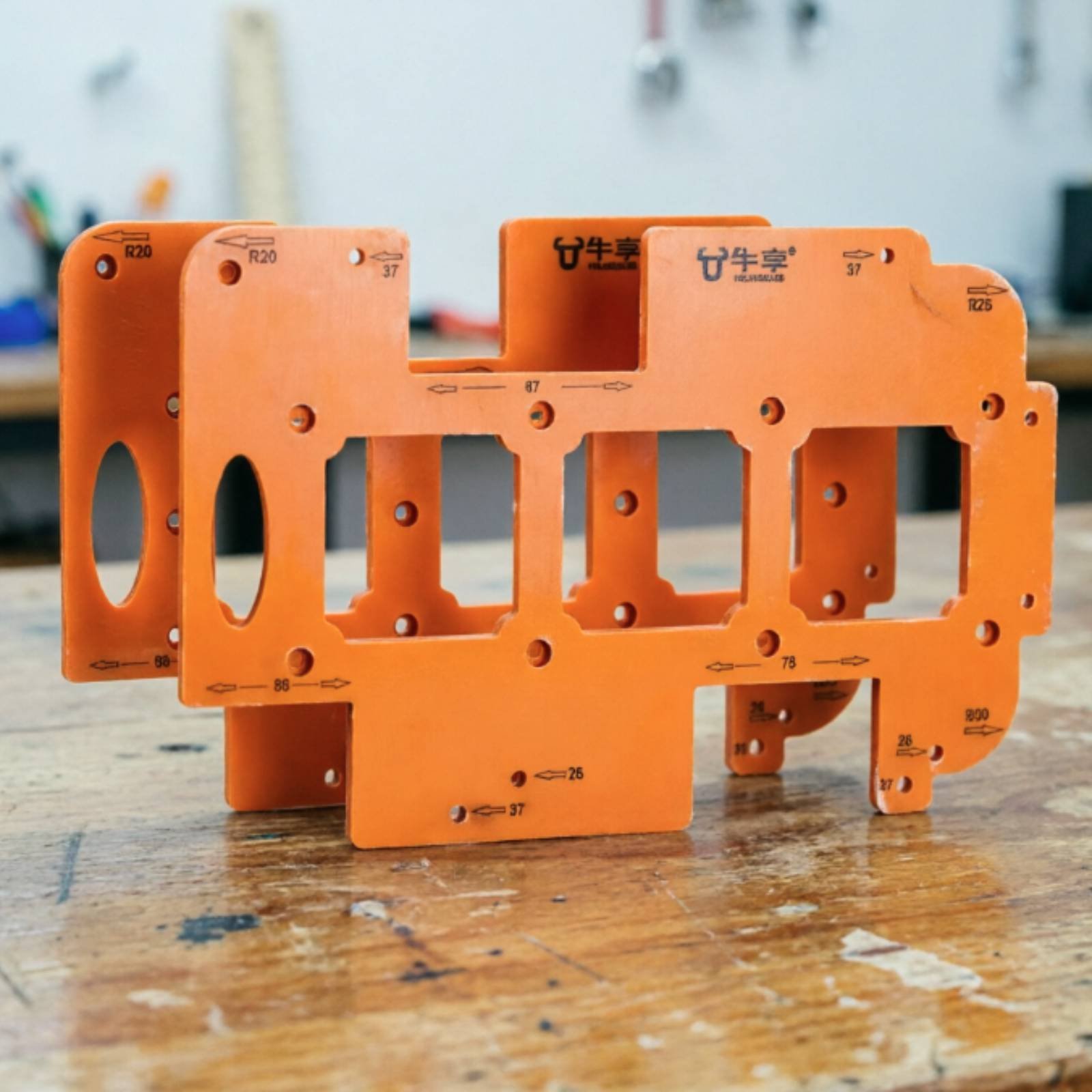 Woodworking Templates - キャビネットホールジグ 多目的スイッチカットアウトジグ キャビネットスロットテンプレート 精密ハンドツール 耐摩耗性 木工用