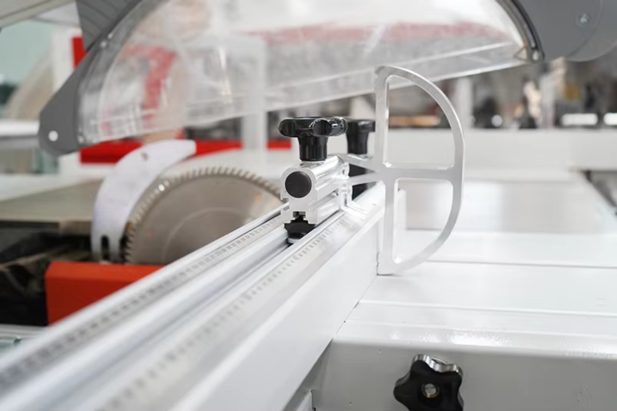 【特殊仕様】SIGN スライディングテーブルソー AS-32 - Woodworking Machinery のレビューと価格